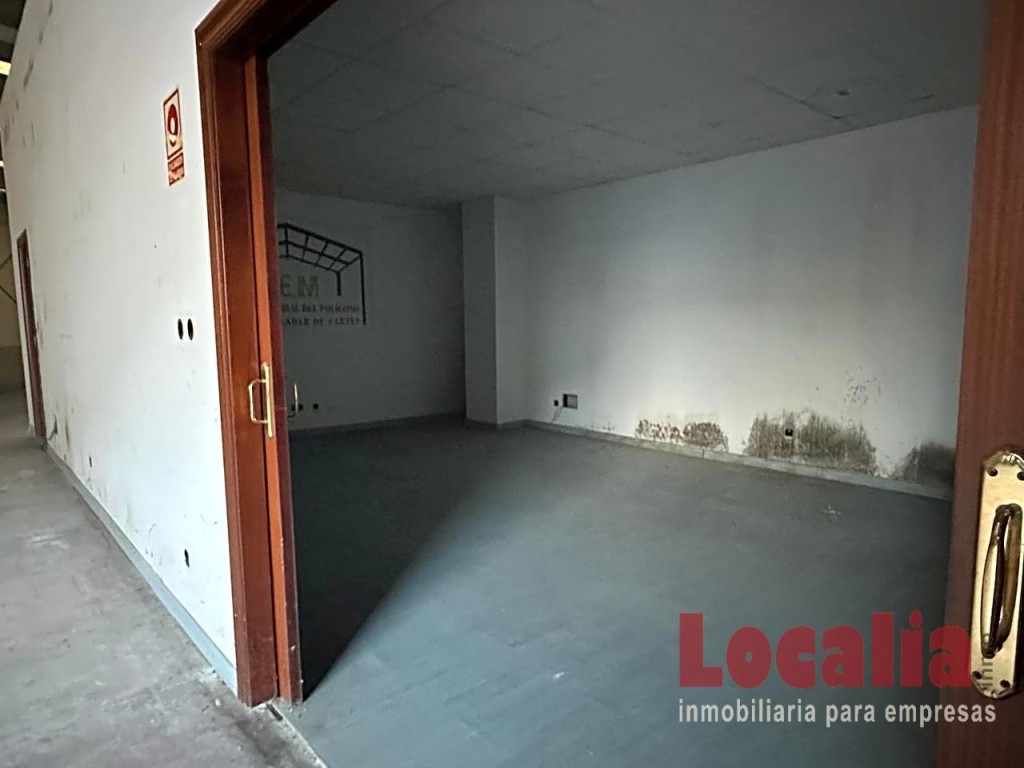 Imagen 3 de Nave industrial en Polígono de Molladar. Cantabria