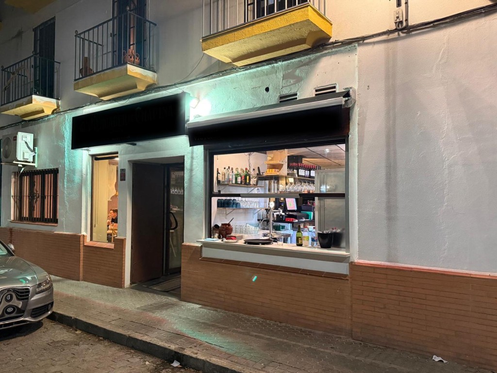 Imagen 3 de Local comercial en Venta en Sevilla Sevilla