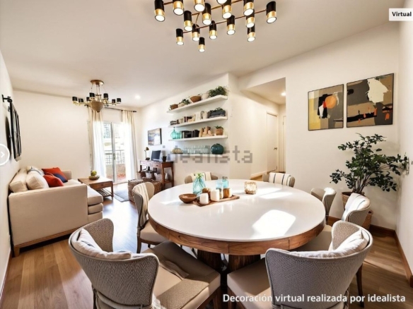 Imagen 1 de ¡En Exclusiva! Amplio apartamento con zonas ajardinas y 2 piscinas en urbanización Los Collados