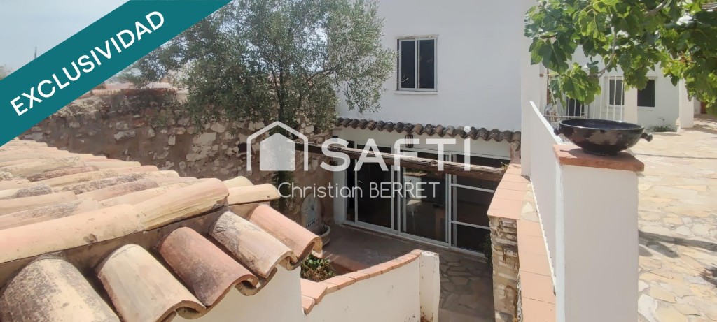 Imagen 2 de CASA REFORMADA CON PISCINA y JARDÍN EN SAGUNTO