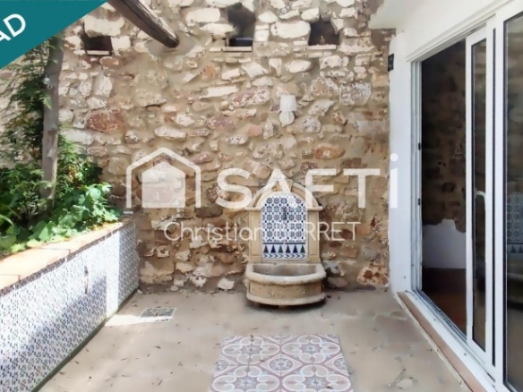 Imagen 4 de CASA REFORMADA CON PISCINA y JARDÍN EN SAGUNTO