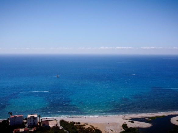 Imagen 2 de Adosada en Venta en Polop Alicante