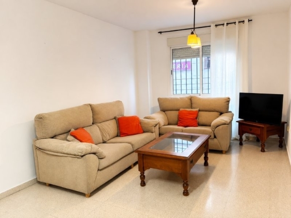 Imagen 1 de AMPLIO PISO DE 3 DORMITORIOS EN ZONA TRANQUILA DE TEATINOS