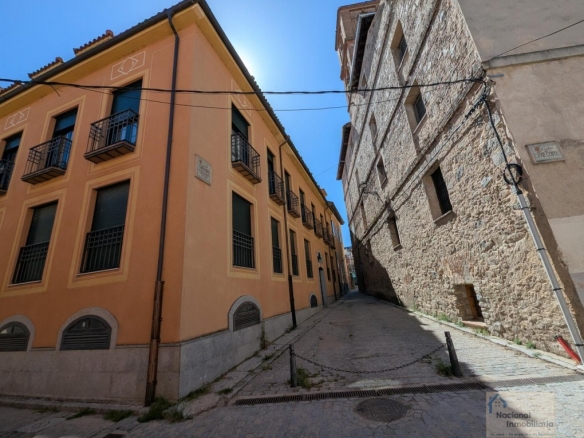 Imagen 1 de Piso en Venta en San Ildefonso O La Granja Segovia