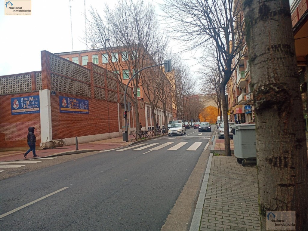 Imagen 3 de Local comercial en Venta en Valladolid Valladolid