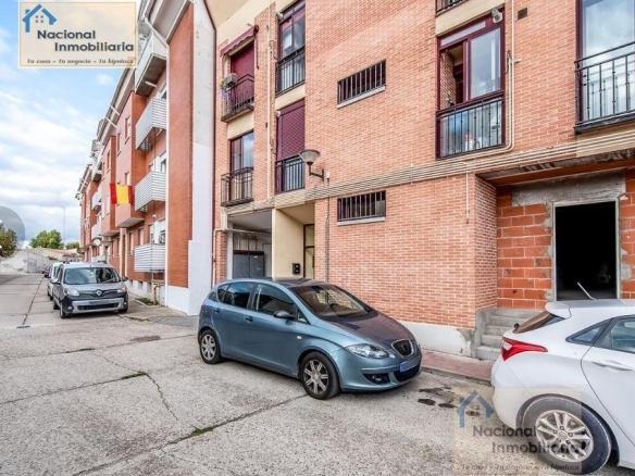 Imagen 2 de Local comercial en Venta en Tudela De Duero Valladolid