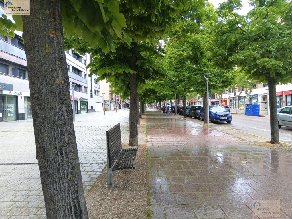 Imagen 2 de Local comercial en Venta en Laguna De Duero Valladolid
