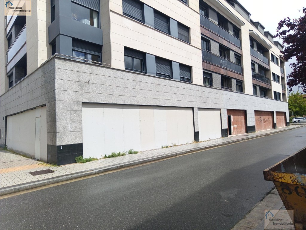 Imagen 3 de Local comercial en Venta en Laguna De Duero Valladolid
