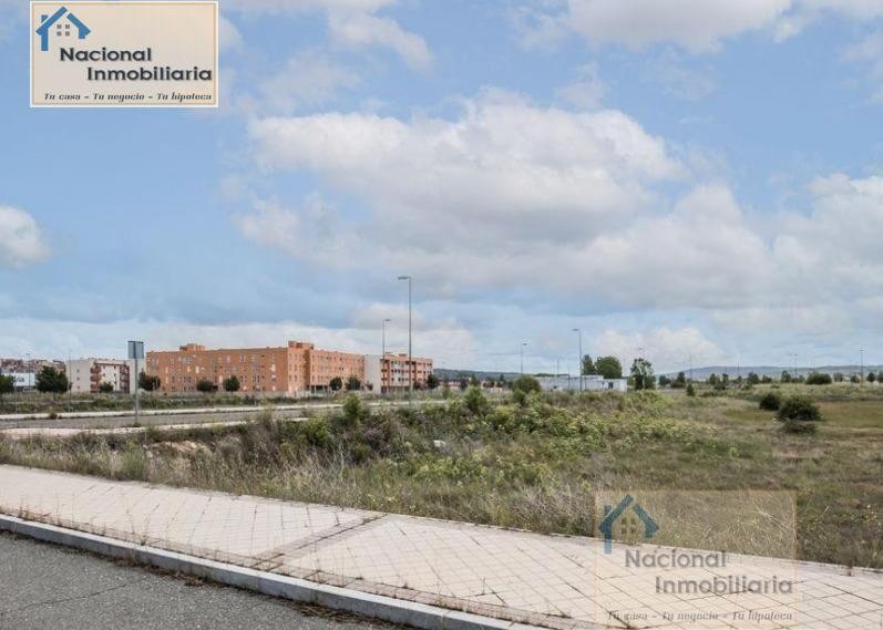 Imagen 2 de Suelo urbanizable en Venta en Gemuño Ávila