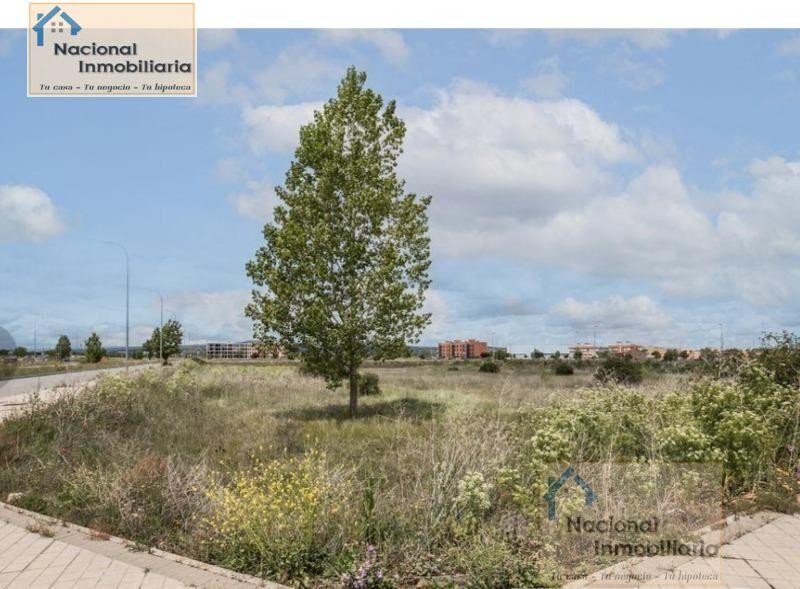 Imagen 1 de Suelo urbanizable en Venta en Gemuño Ávila