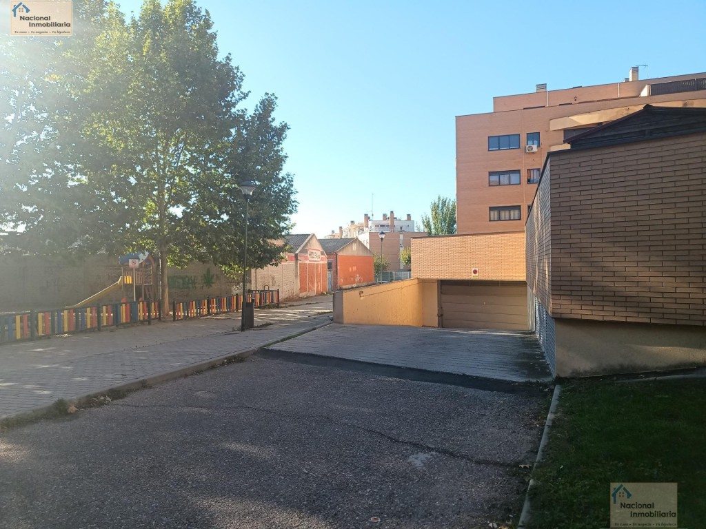 Imagen 2 de Parking coche en Venta en Medina Del Campo Valladolid