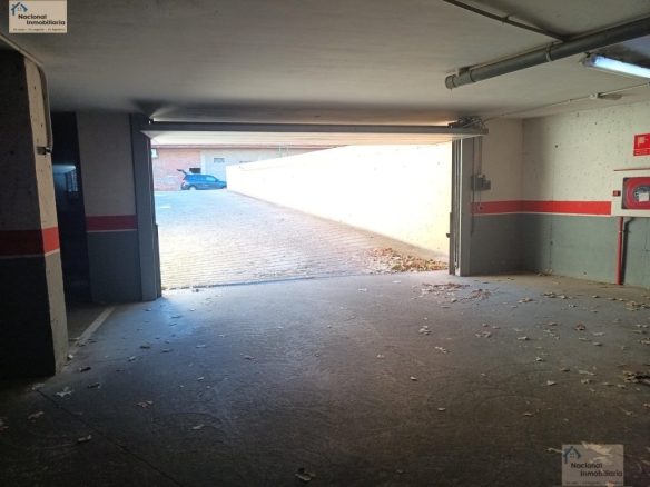 Imagen 3 de Parking coche en Venta en Medina Del Campo Valladolid