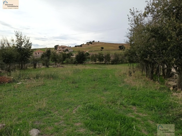 Imagen 2 de Suelo urbanizable en Venta en Valdevacas Y Guijar Segovia