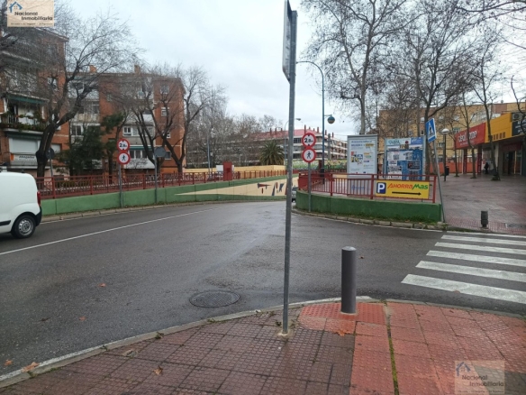 Imagen 3 de Local comercial en Venta en Leganés Madrid