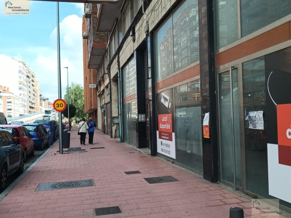 Imagen 2 de Local comercial en Venta en Valladolid Valladolid