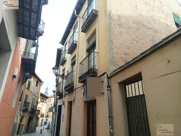 Imagen 2 de Casa-Chalet en Venta en Segovia Segovia
