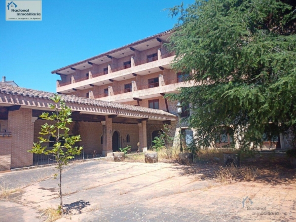 Imagen 2 de Hotel en Venta en Arenas De San Pedro Ávila