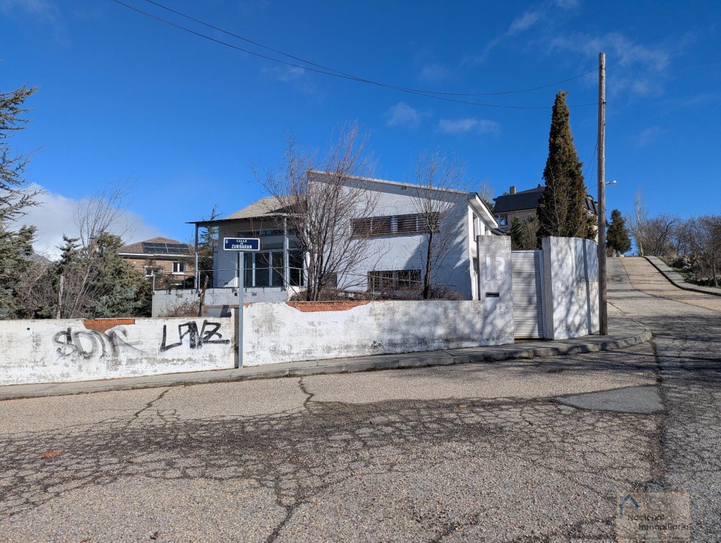 Imagen 2 de Casa-Chalet en Venta en Becerril De La Sierra Madrid