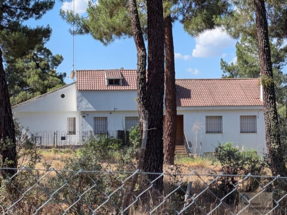 Imagen 4 de Casa-Chalet en Venta en Marugan Segovia