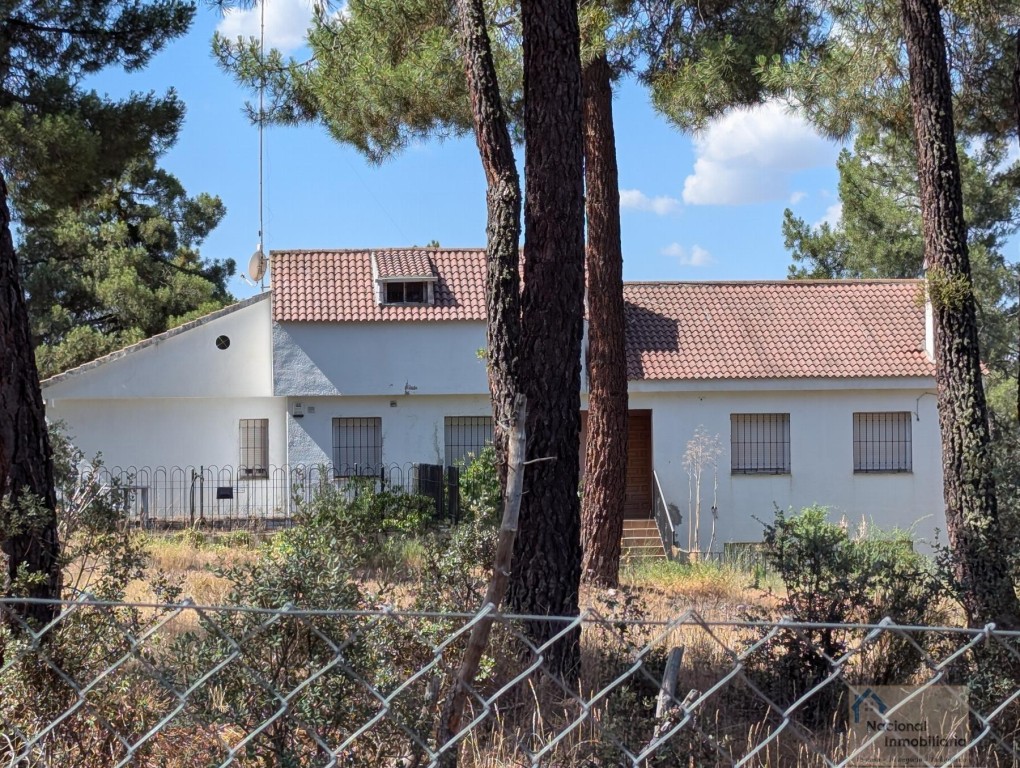 Imagen 4 de Casa-Chalet en Venta en Marugan Segovia