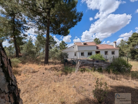 Imagen 1 de Casa-Chalet en Venta en Marugan Segovia