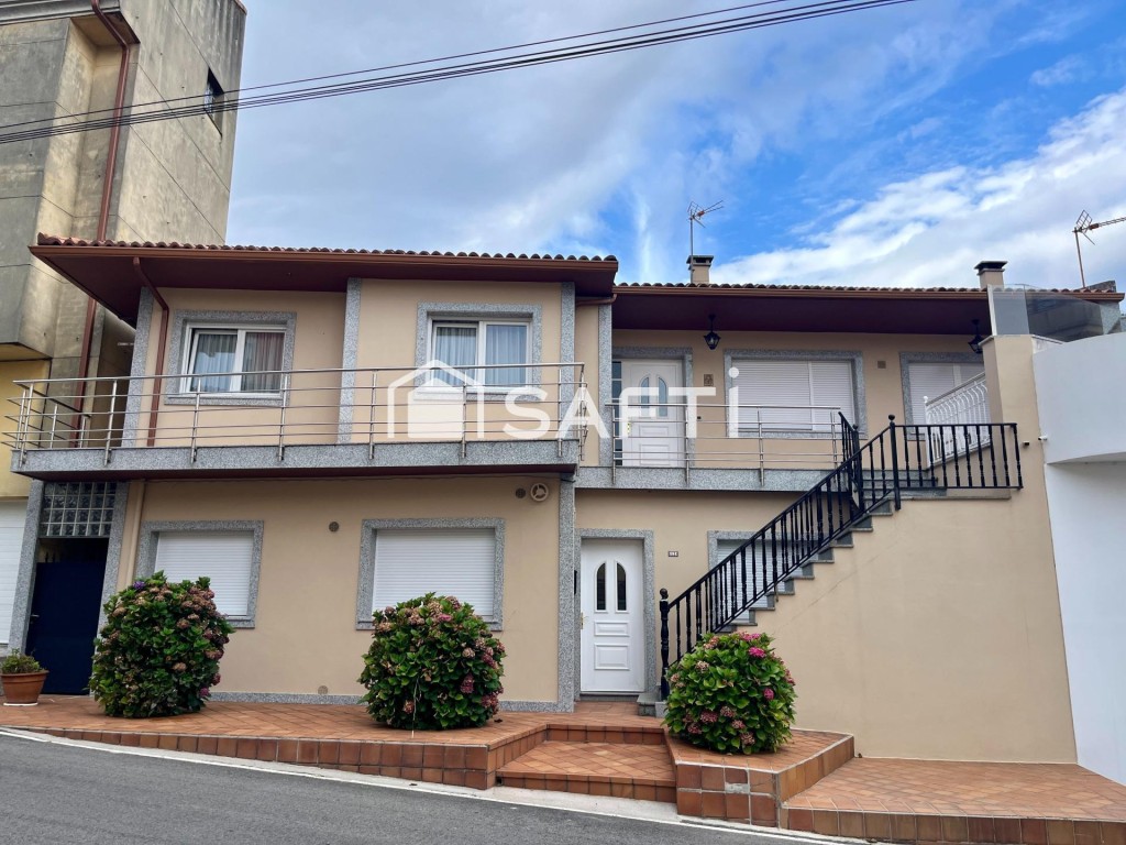 Imagen 1 de CASA UNIFAMILIAR CERCA DE LA PLAYA