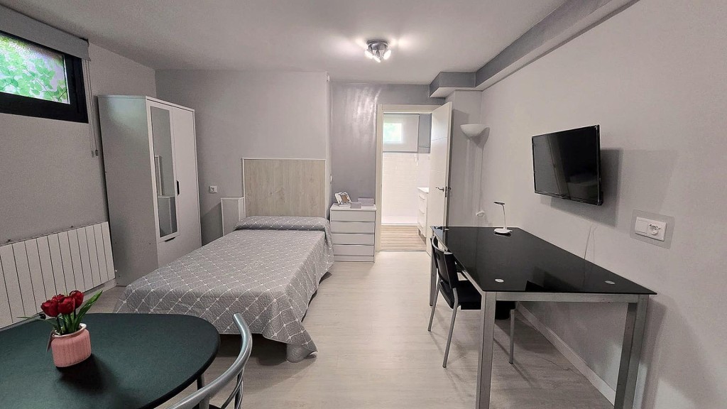 Imagen 3 de ¡ESTUDIANTES! PISO TIPO ESTUDIO CON ACCESO INDEPENDIENTE EN VILLANUEVA DE LA CAÑADA (MADRID).