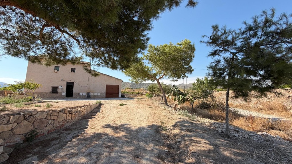 Imagen 3 de Casa de campo con parcela de 3.214 m² en La Romana
