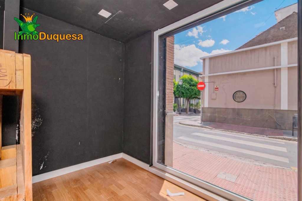 Imagen 3 de Amplio Local Comercial en pleno centro de Santa Fe.