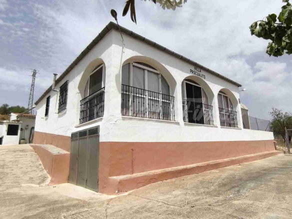 Imagen 1 de Casa de campo-Masía en Venta en Montealegre Del Castillo Albacete