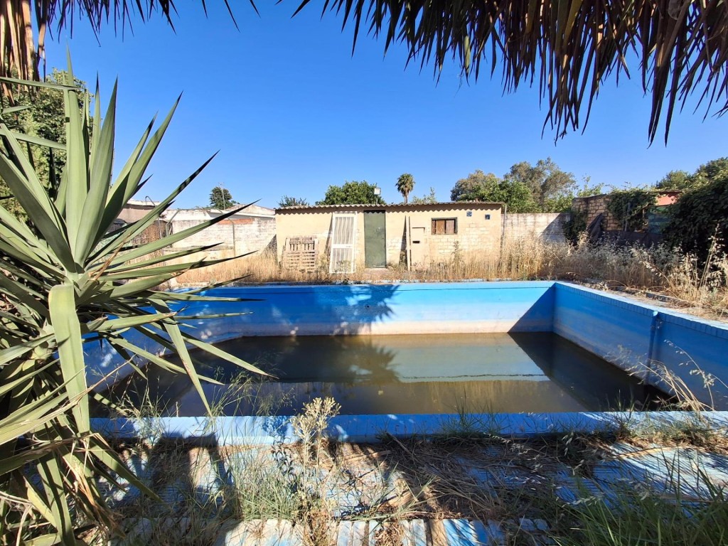 Imagen 1 de Magnífica casa en Urbanización Los Granadillos (Utrera)