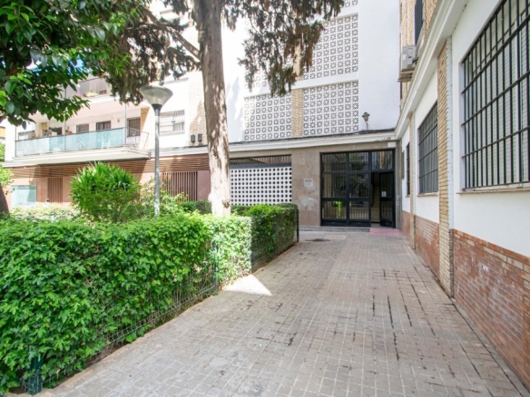 Imagen 2 de Amplia y luminosa vivienda en pleno corazón de Nervión