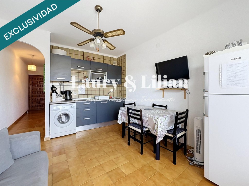Imagen 2 de Apartamento de 1 dormitorio con vistas al canal en Empuriabrava