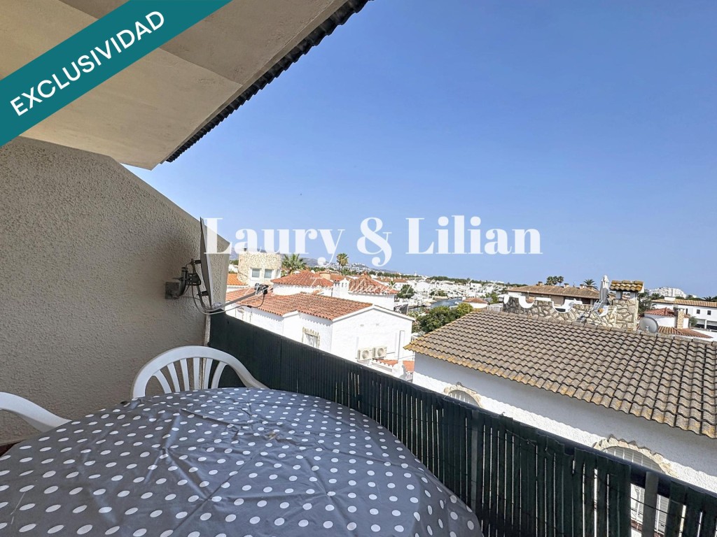 Imagen 1 de Apartamento de 1 dormitorio con vistas al canal en Empuriabrava