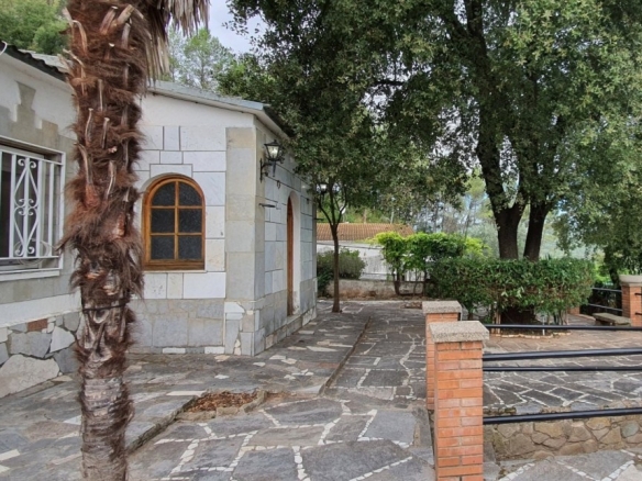 Imagen 2 de Casa con amplio terreno en El Calvet