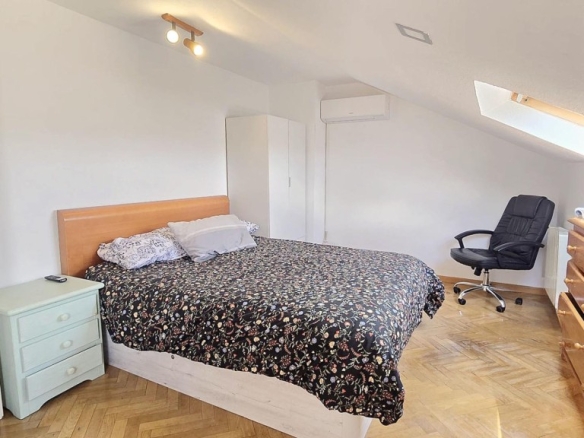 Imagen 1 de EN ALQUILER HABITACIONES CON TODOS LOS GASTOS INCLUIDOS EN VILLANUEVA DE LA CAÑADA (MADRID).