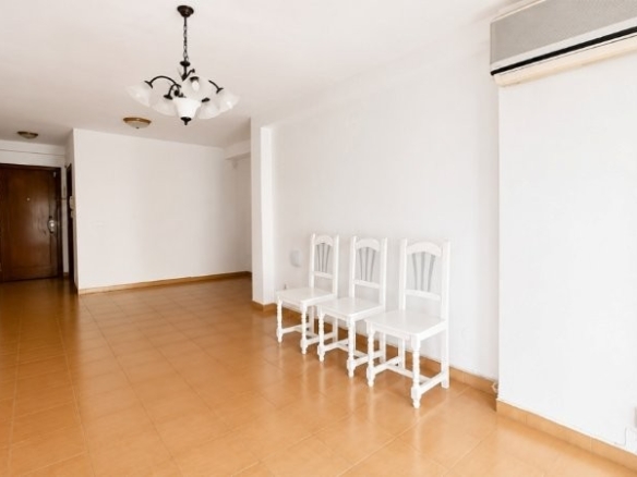 Imagen 4 de PISO EN VENTA EN LA EXCELENTE ZONA DE CARLOS HAYA (MÁLAGA)