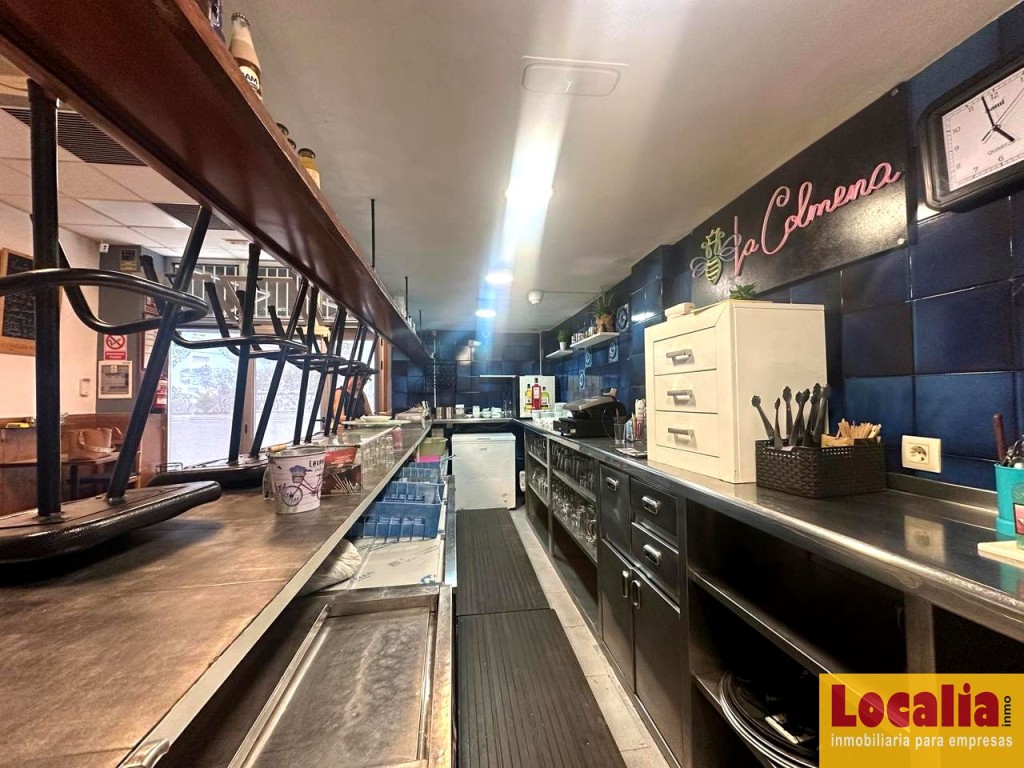 Imagen 2 de Atractivo bar restaurante con licencia