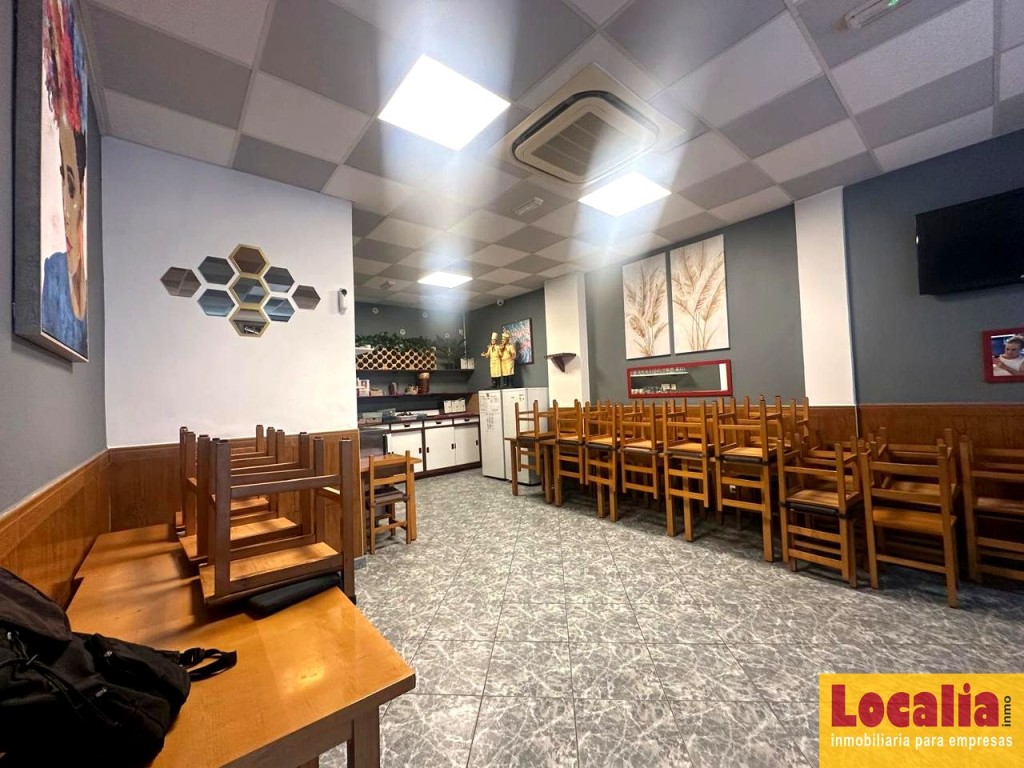 Imagen 1 de Atractivo bar restaurante con licencia