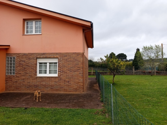 Imagen 3 de Casa-Chalet en Venta en Sesamo (San Martiño) La Coruña EL BURGO