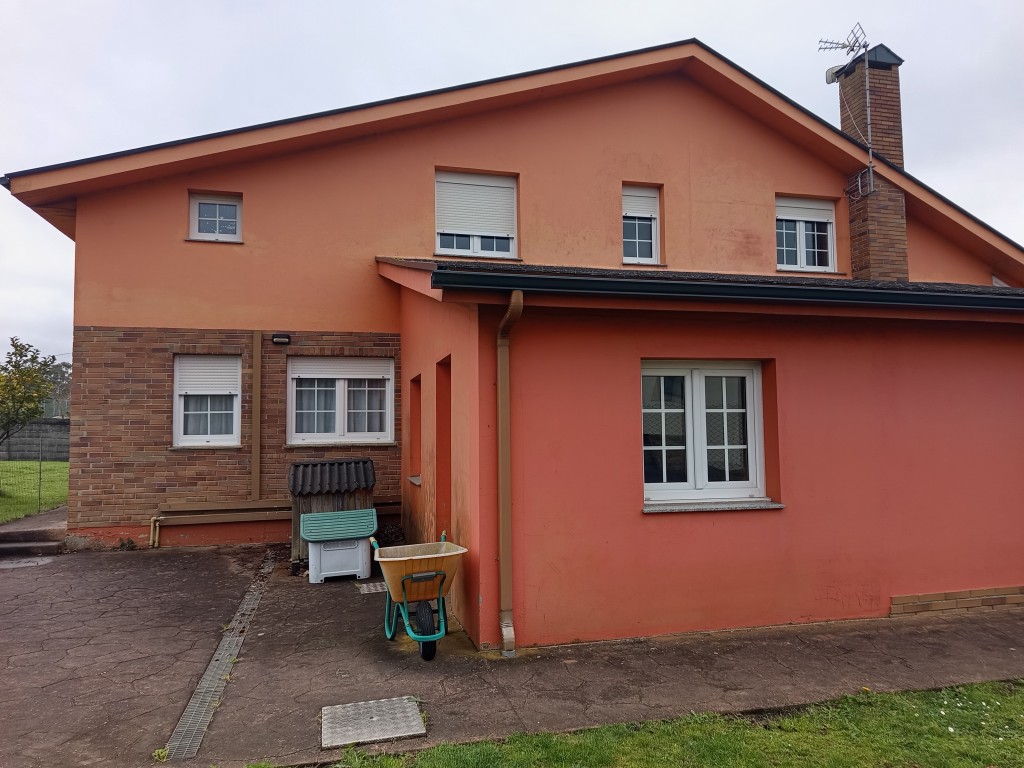 Imagen 4 de Casa-Chalet en Venta en Sesamo (San Martiño) La Coruña EL BURGO