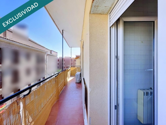 Imagen 3 de Piso 2 dormitorios en casco urbano con todo a mano