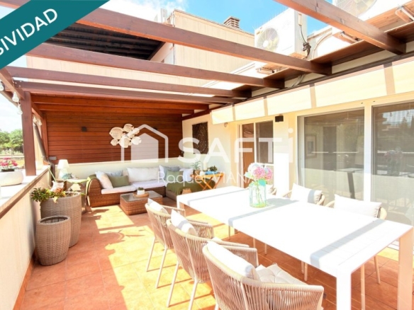 Imagen 1 de Exclusivo dúplex de 229 m² con terraza de 35 m² y trastero
