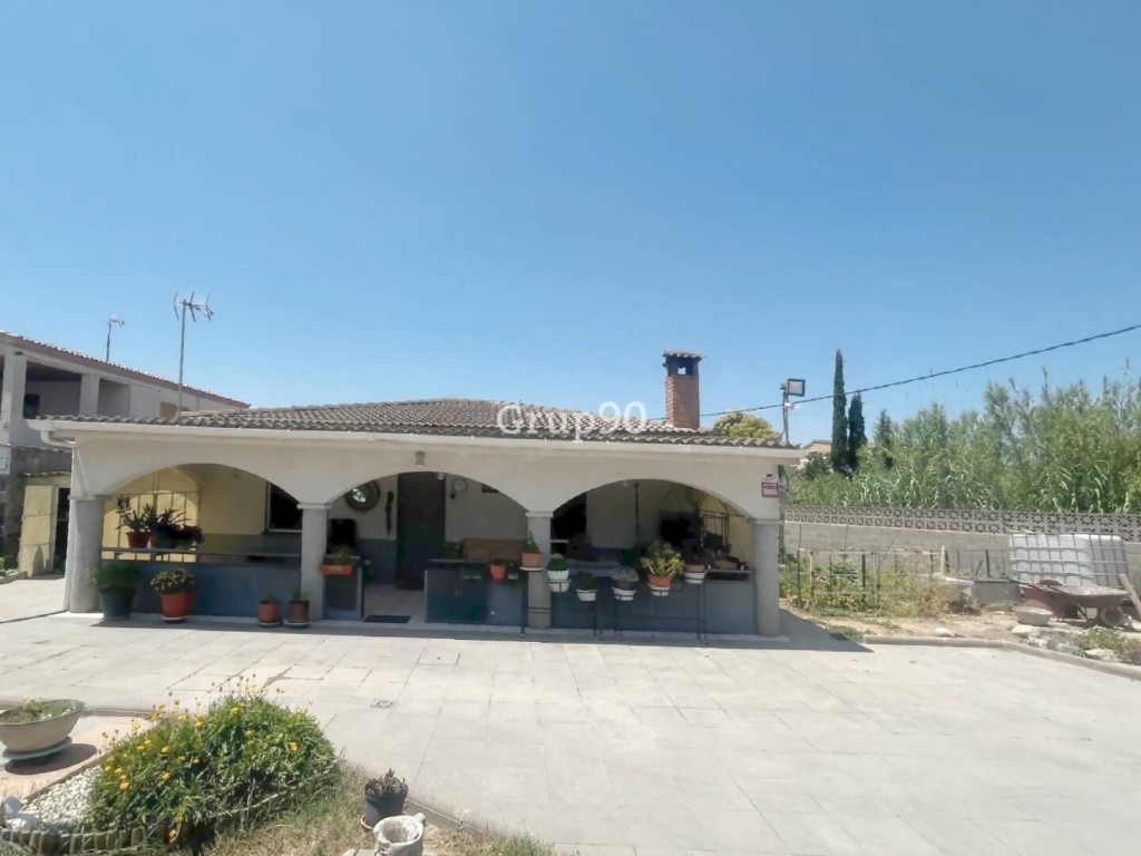 Imagen 1 de ? Casa con gran parcela en venta en Alcoletge – Espacio