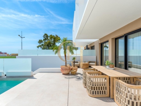 Imagen 2 de Villas de Obra Nueva en Dolores: Diseño