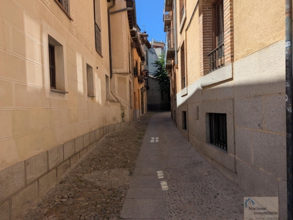 Imagen 2 de Local comercial en Venta en Segovia Segovia