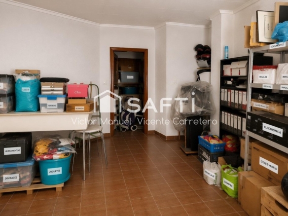 Imagen 3 de Local comercial a 1 minuto del paseo marítimo