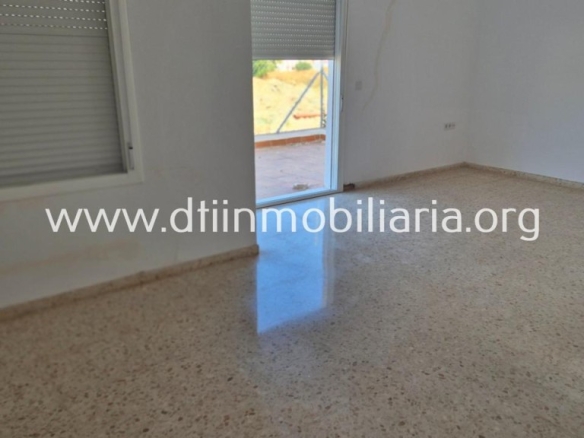 Imagen 3 de SE VENDE VIVIENDA TIPO DUPLEX A ESTRENAR LA PALMA DEL CONDADO