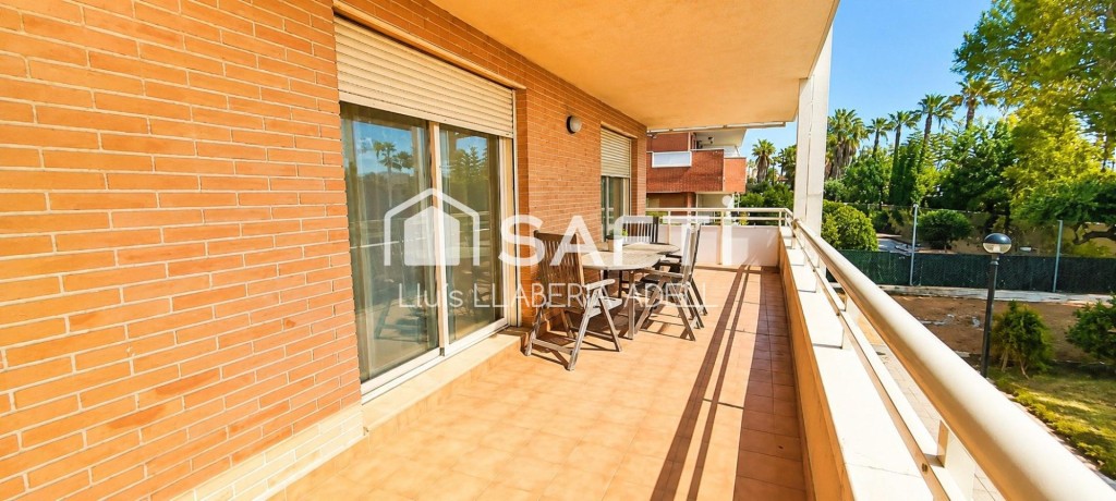 Imagen 1 de Excepcional Residencia de 4 Dormitorios con Terraza Privada