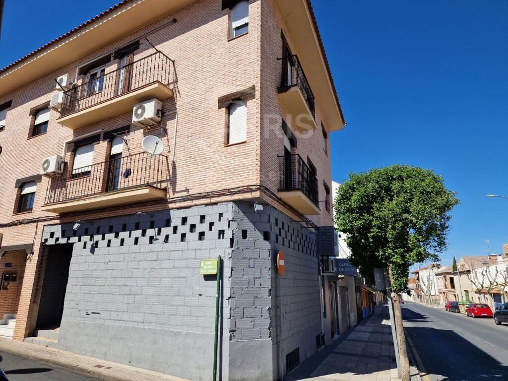 Imagen 1 de Local Comercial en Bargas